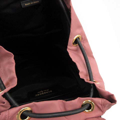 Burberry london バーバリーリュック ピンク バーバリー ナイロン