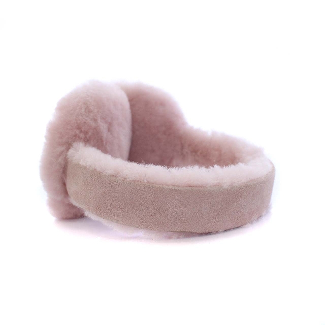 【新品/未使用】UGG 有線イヤーマフ  淡いピンク Amazon | UGG レディース 刺繍ロゴ イヤーマフ, ピンク雲, One Size