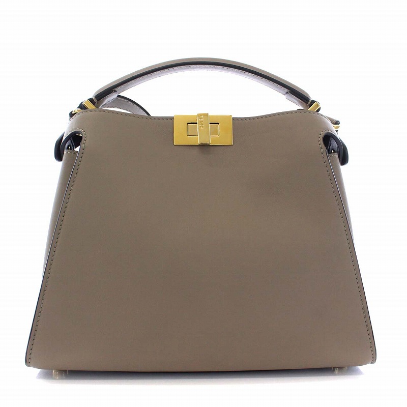 フェンディ FENDI ピーカブー アイコニックエッセンシャリー 