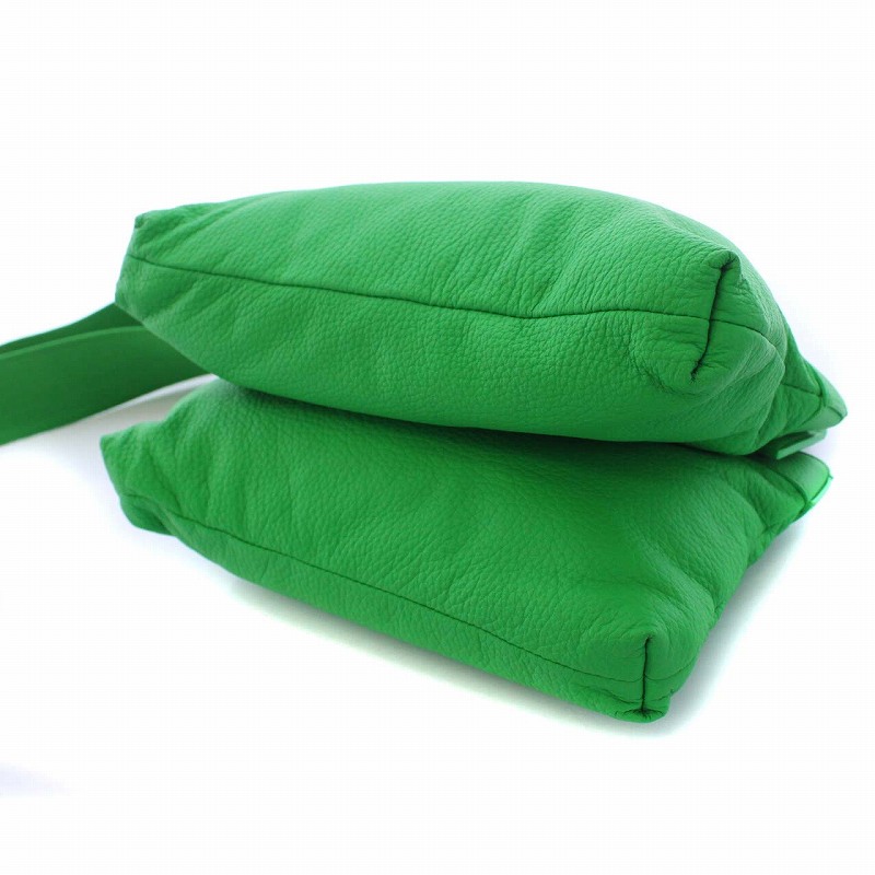 ボッテガヴェネタ BOTTEGA VENETA CLASSIC PILLOW クラシックピロー 