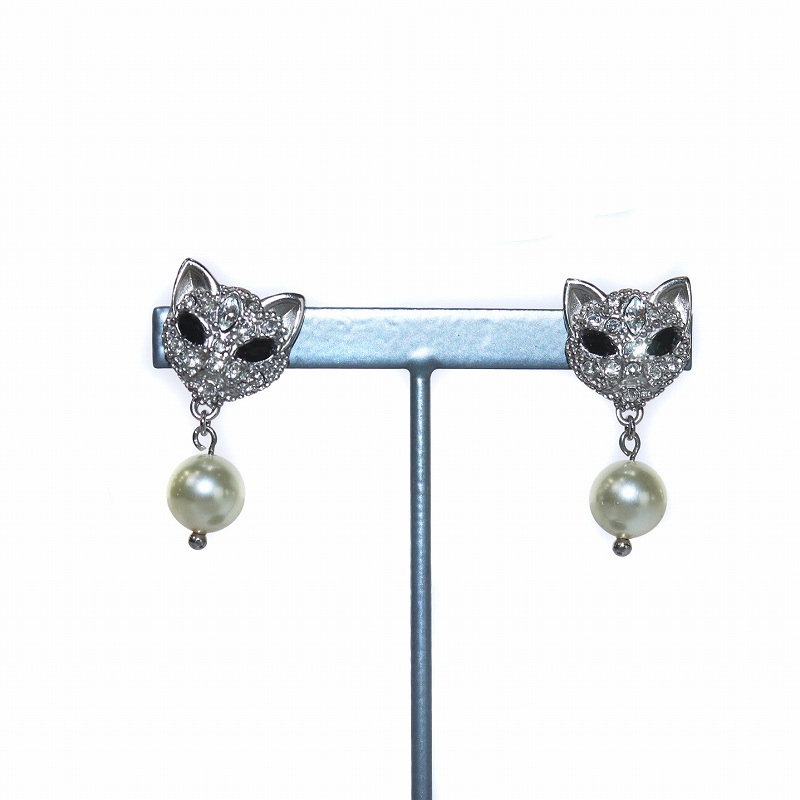 ミュウミュウ miumiu ピアス スタッド 猫モチーフ キャット 925 パール 