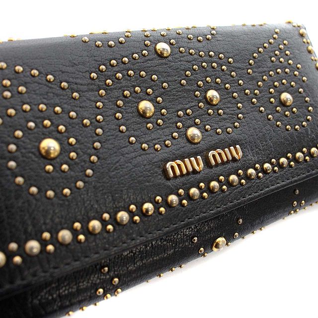 ミュウミュウ miumiu 長財布 スタッズ 二つ折り レザー 黒 ブラック