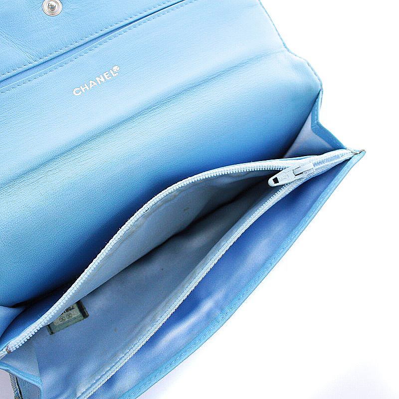 CHANEL ニュートラベルライン　二つ折り財布　ブルー シャネル CHANEL 長財布 小銭入れ ニュートラベルライン 二つ折り