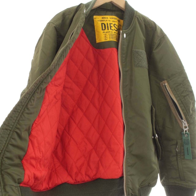 DIESEL ナイロンボンバーブルゾン　アウター　春ジャケット　xs DIESEL ナイロンボンバーブルゾンアウター春ジャケットxs