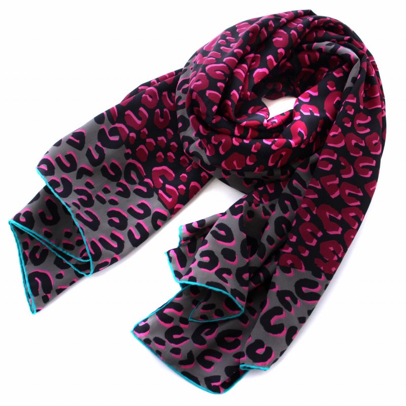 ルイヴィトン LOUIS VUITTON ストール マフラー レオパード ヒョウ柄  