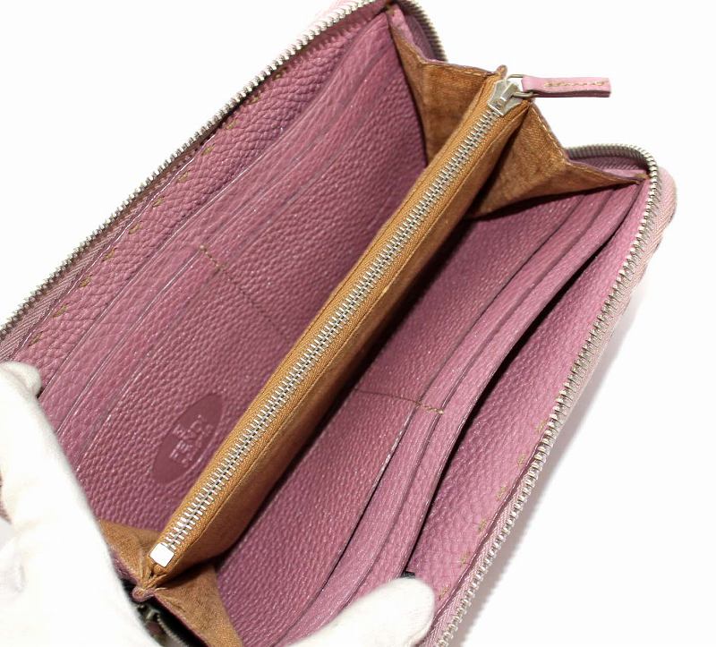 フェンディ FENDI セレリア 長財布 ラウンドファスナー レザー フェンディ FENDI セレリア 長財布 ラウンドファスナー レザー