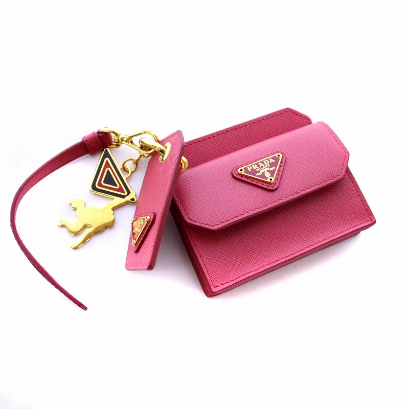 新品·未使用　正規品　プラダ　サフィアーノレザー　カードケースー　ピンク Prada サフィアーノレザーカードケース | ピンク | FARFETCH JP