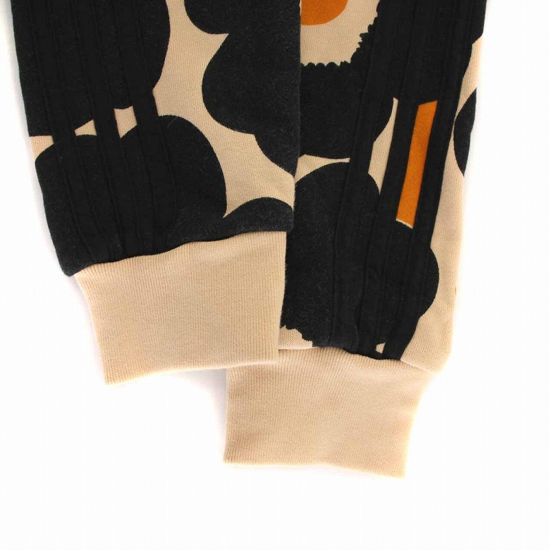 marimekko 花刺繍 ベージュ スウェット marimekko 花刺繍 ベージュ スウェット