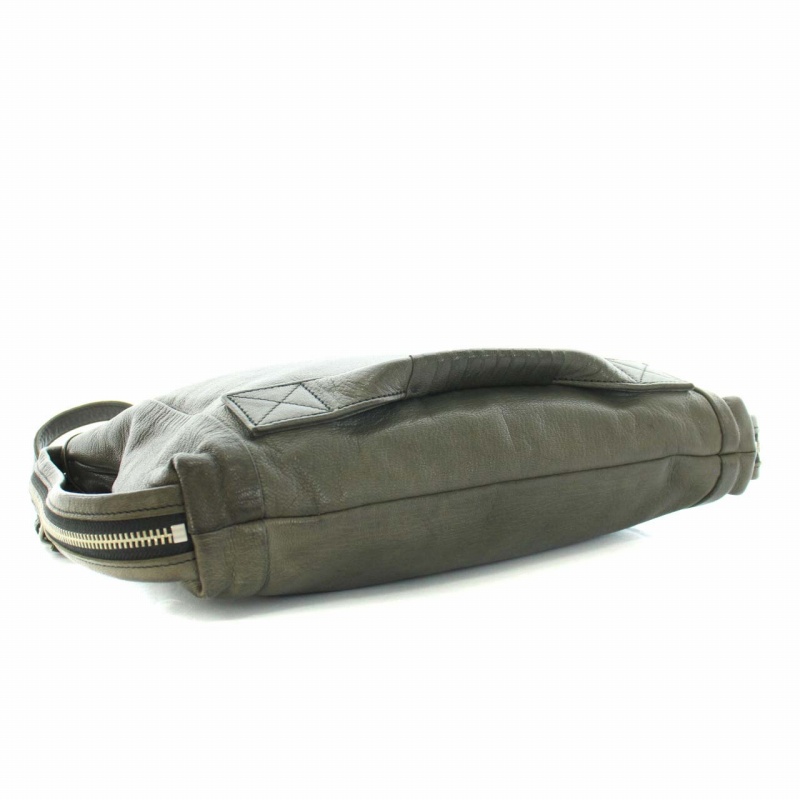 コーネリアンタウラスバイダイスケイワナガ cornelian taurus by  