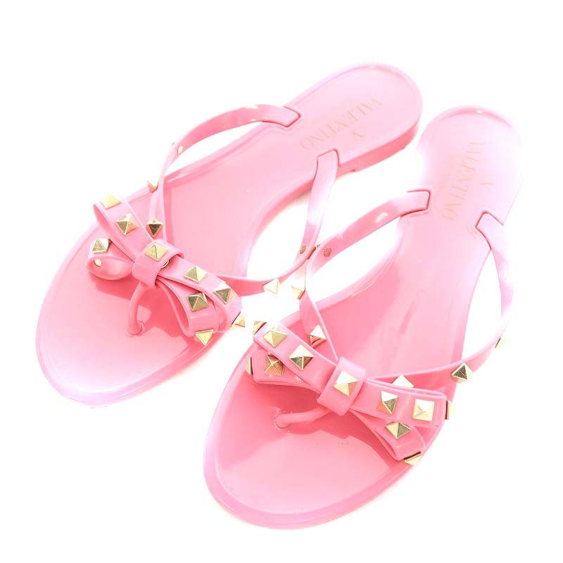 VALENTINO スタッズ付きビーチサンダル ピンクベージュ