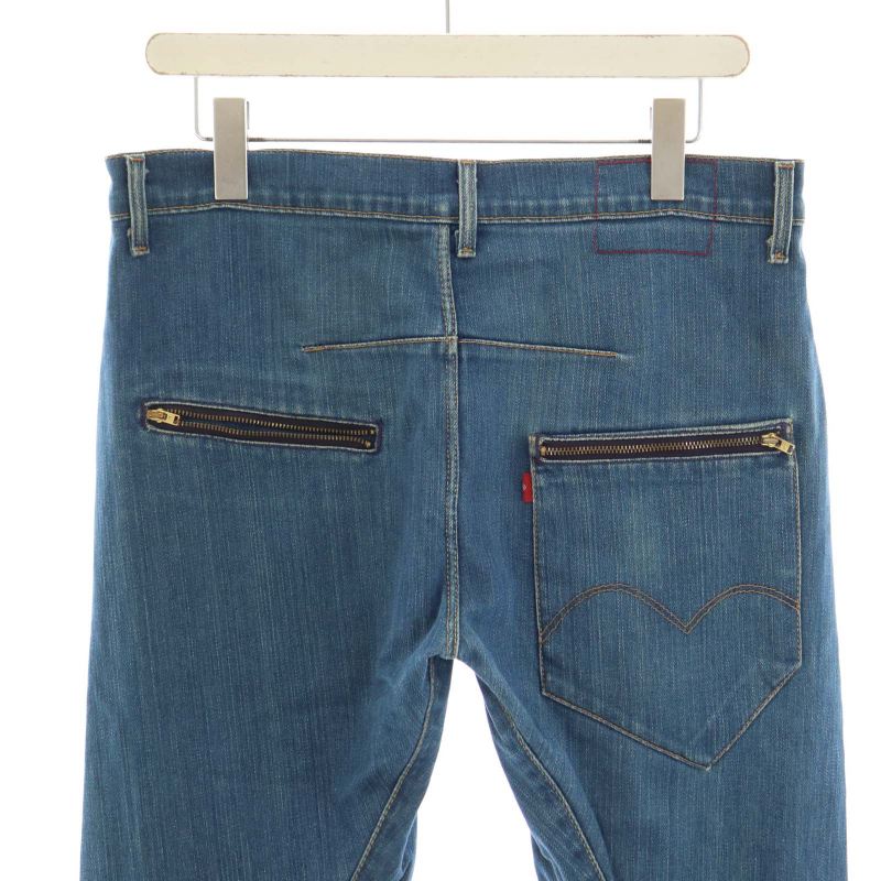 リーバイスレッド Levi