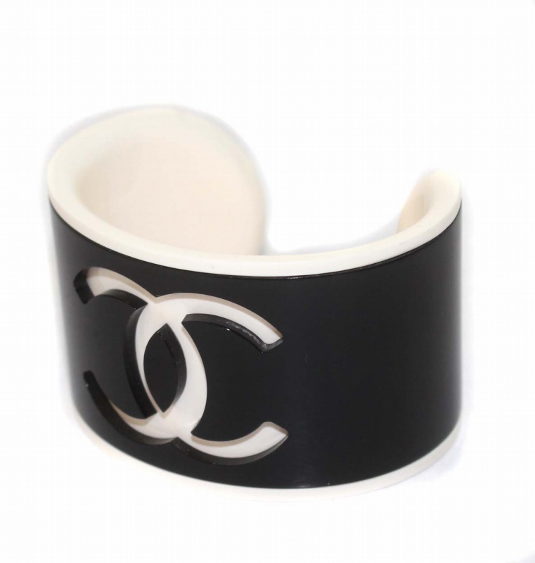シャネル CHANEL 23AW B23C ココマーク バングル ブレスレット 黒 白  