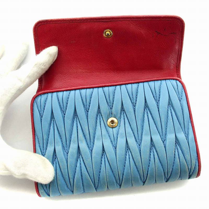 ミュウミュウ miumiu マテラッセ 二つ折り財布 レザー 青 ブルー 赤  