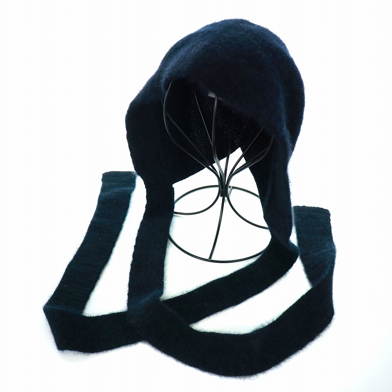 UND MANY WAY MOHAIR HOOD
