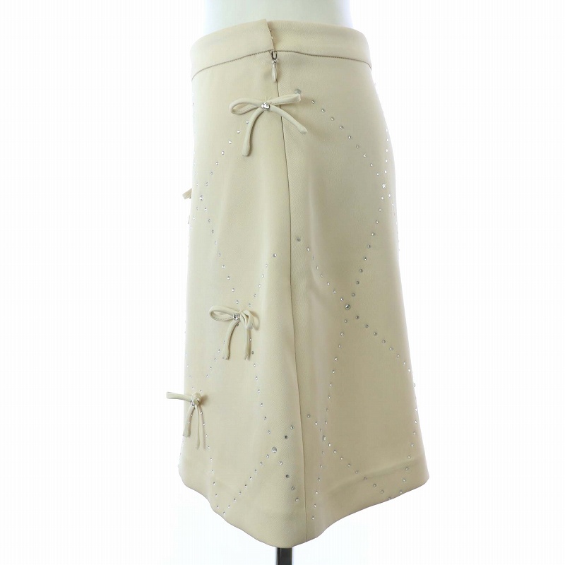 新品　リリーブラウン　ビジューリボンミニスカート LILY BROWN（リリーブラウン）の「【WEB限定カラー】[L.B CANDY