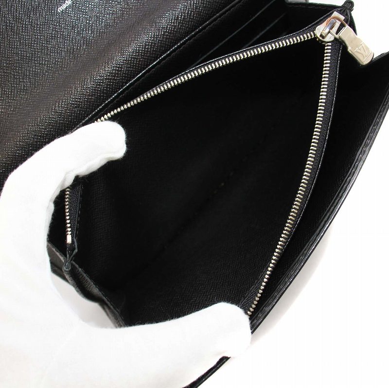 ルイヴィトン エピ ポシェット ポルトモネクレディ 黒 ルイヴィトン