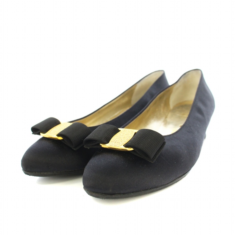 Salvatore Ferragamo】フェラガモ ヴァラ パンプス 23.5cm Salvatore Ferragamo】フェラガモ ヴァラ パンプス 23.5cm