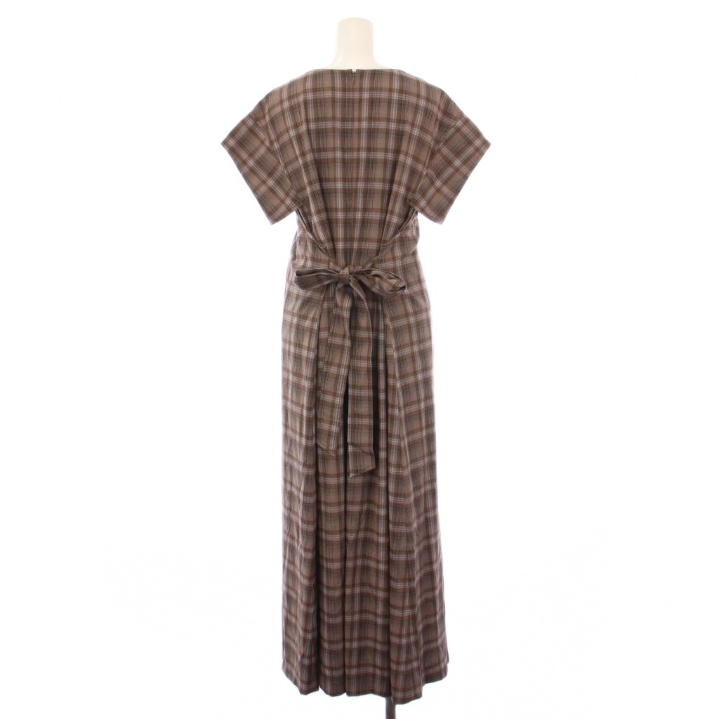 定価5.2万✨近年 ADORE クリアクロスワンピース バックリボン 2023 定価5.2万✨近年 ADORE クリアクロスワンピース バックリボン 2023