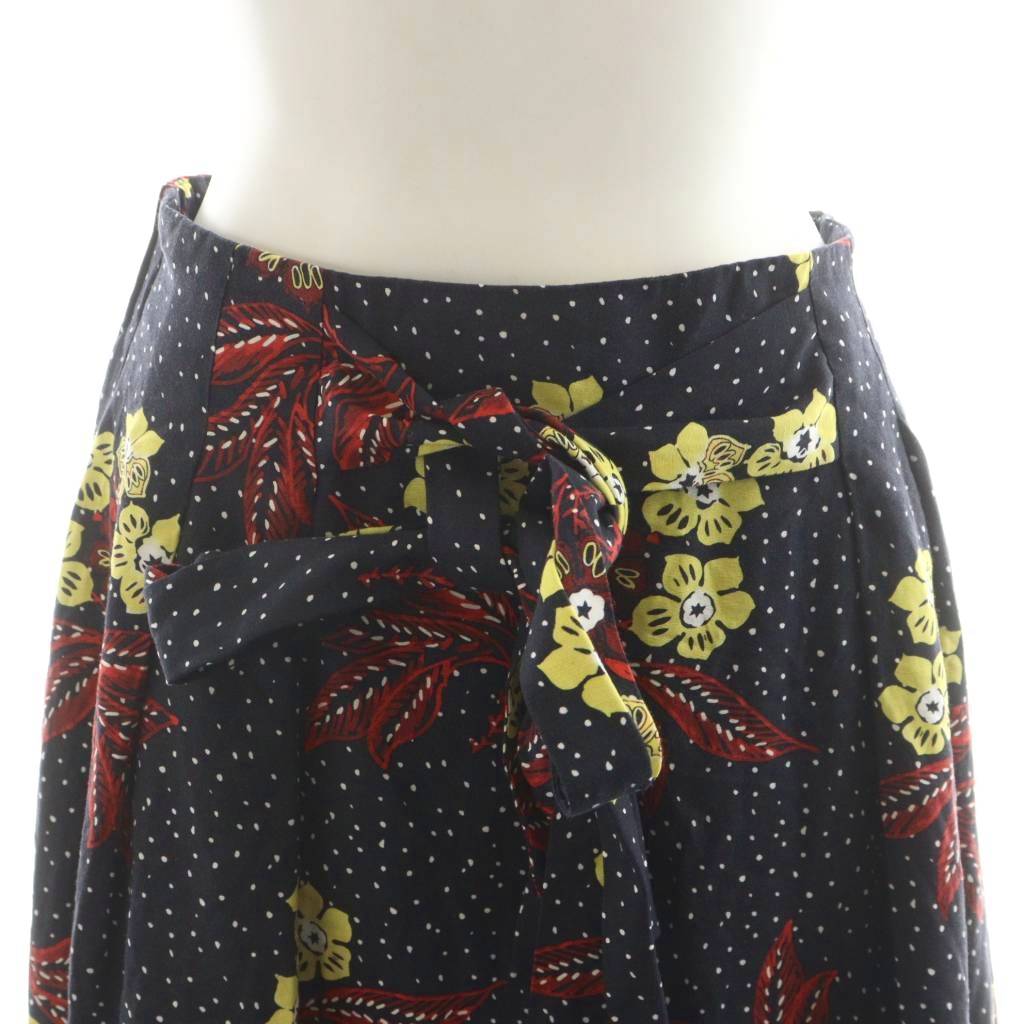 美品　グレースコンチネンタル　花柄　スカート　38 M ブラック マルチフラワー刺繍スカート / GRACE CONTINENTAL | GRACE