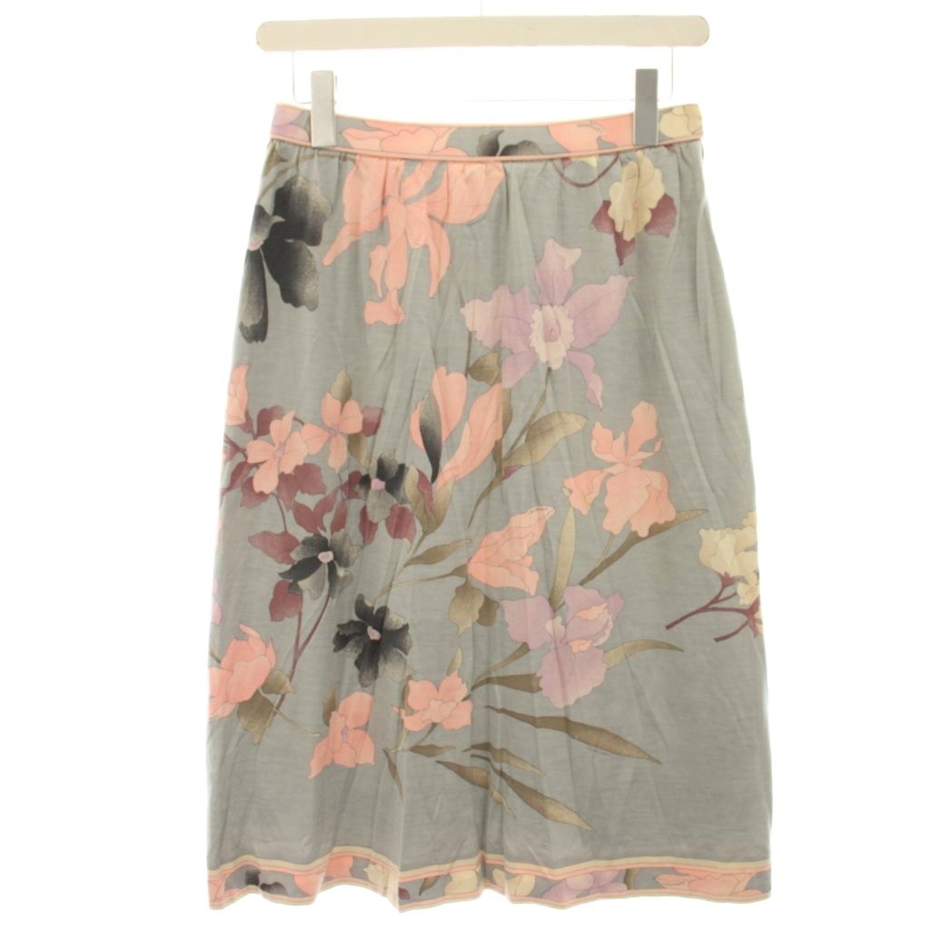 LEONARD フラワープリント 膝丈スカート73 LEONARD（ひざ丈スカート