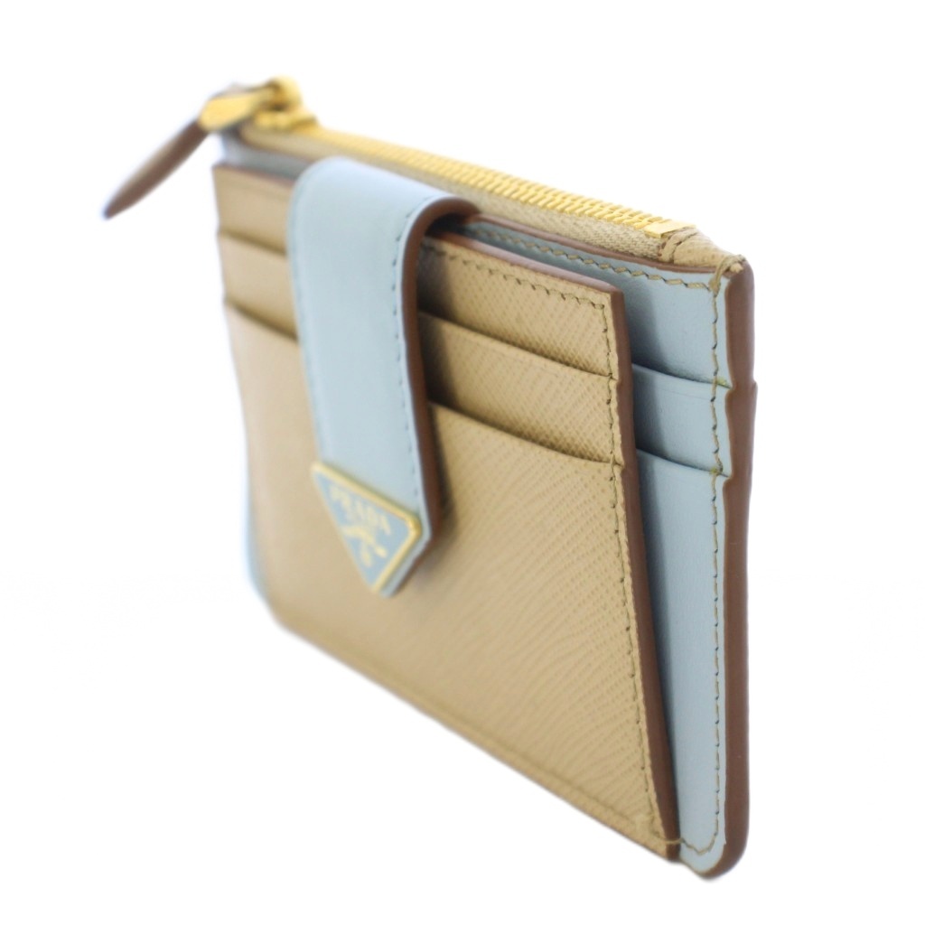 極美品】PRADA コインケース ファスナー ロゴ ゴールド金具 グレージュ プラダ PRADA カードケース カード入れ 小銭入れ コインケース  コンパクト 三角ロゴ レザー バイカラー ベージュ 水色 ライトブルー 1MC038 /BB □OH レディース 081-102509110160 |  ベクトルパーク