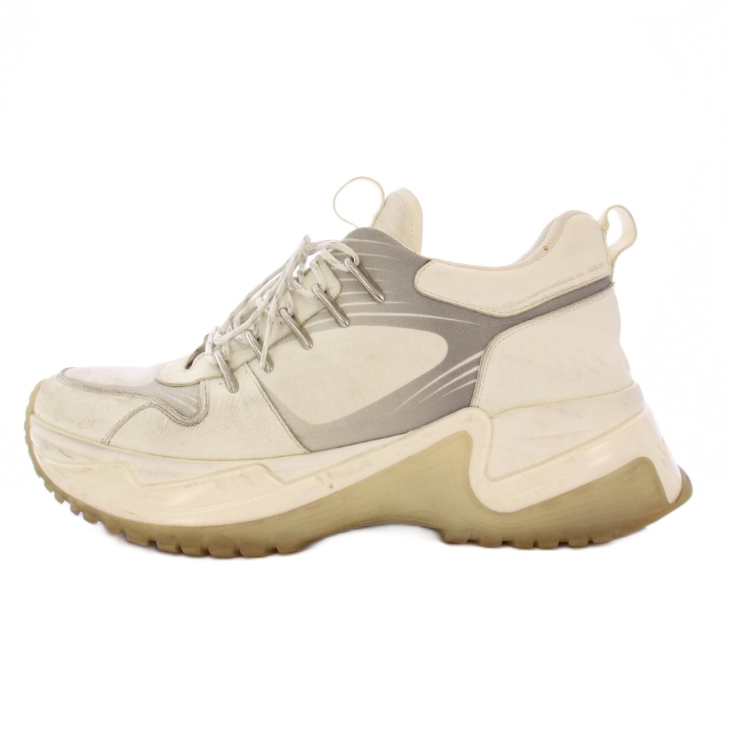 ルイヴィトン LOUIS VUITTON RUN AWAY PULSE SNEAKER ラン