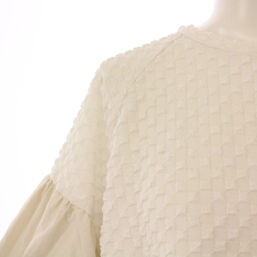 【中古】スリースクエア ポコポコジャガードブラウス シャツ プルオーバー 半袖 クルーネック フレア 切替 F 白 スリースクエア THREE SQUARE ポコポコジャガードブラウス シャツ プル