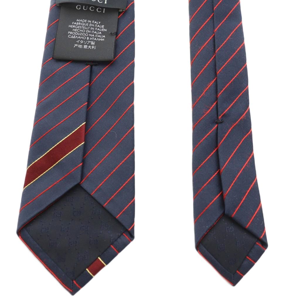 美品 GUCCI グッチ シルク 100％ レッド 赤 ペールブルー ストライプ 美品 GUCCI グッチ シルク 100％ レッド 赤 ペールブルー ストライプ