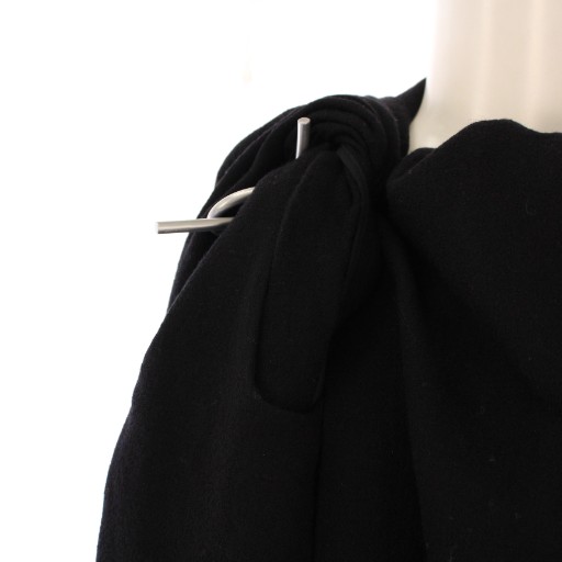 イッセイミヤケ ISSEY MIYAKE 24AW Entwine ケープ アウター 変形 プル