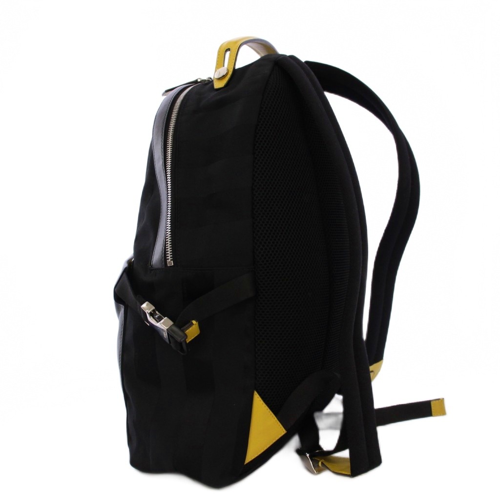 フェンディ FENDI ペカン エッセンシャルバックパック リュックサック