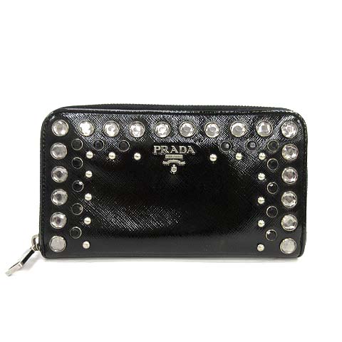 プラダ PRADA 長財布 ラウンドファスナー エナメル スタッズ 黒