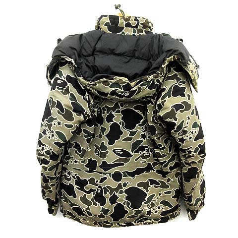アベイシングエイプ A BATHING APE ダウンジャケット サルカモ 迷彩柄 