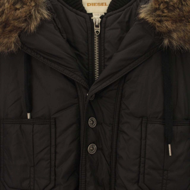 未使用　DIESEL 黒 ジャケット 中綿入りフードコート ディーゼル DIESEL 中綿ジャケット コート ナイロン フード