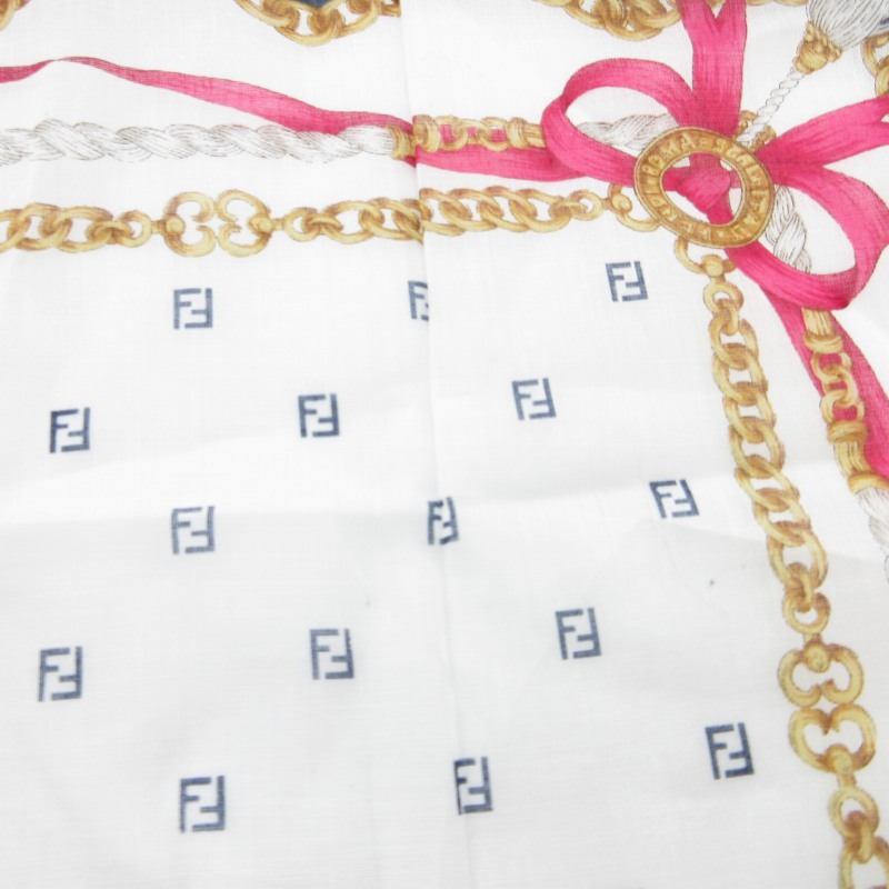 FENDI 新品ハンカチスカーフ フェンディハンカチスカーフ膝掛け ロゴ英文字 綿＊麻混 新品 - メルカリ