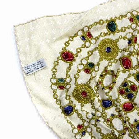 シャネル CHANEL スカーフ シルク 100% ジュエリー 宝石柄 ロゴ 白系