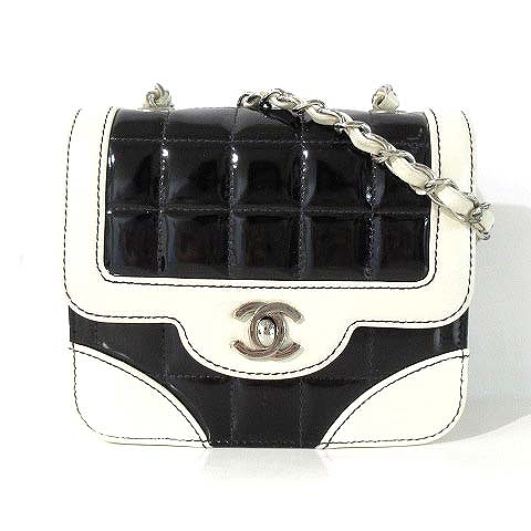 シャネル CHANEL ショルダー バッグ ミニ ポシェット マトラッセ 