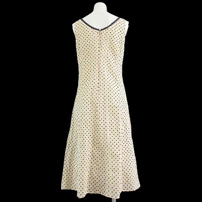 グレースコンチネンタル Grace Continental ワンピース ノースリーブ ドット柄 水玉 レース 膝丈 フレア Vネック 刺繍 コットン ベージュ 36 Vgps レディース 0 ベクトルパーク