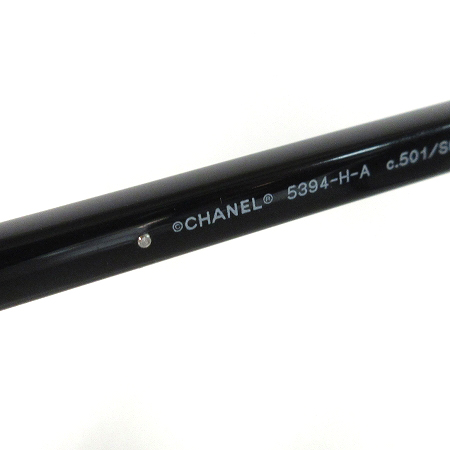 CHANEL サングラス パール装飾付き、ケース付き CHANEL シャネル サングラス パール付き ブラウン CH5338H