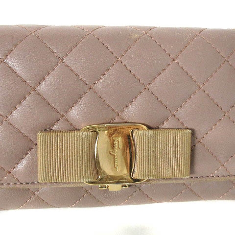 サルバトーレフェラガモ　長財布　ヴァラリボン　キルティング　ピンク サルヴァトーレフェラガモ Salvatore Ferragamo 長財布 二つ折り