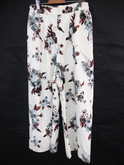 アーバンリサーチ ドアーズ Urban Research Doors 花柄ワイドパンツ 綿 ポリエステル 白系 ホワイト 日本製 ボタニカル柄 ウエストゴム 2タック 裏地付き ゆったり感 ボトムス レディース 086 ベクトルパーク
