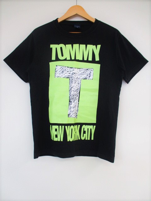 トミー Tommy Tシャツ M ブラック グリーン 半袖 綿100 丸首 トップス プリント ロゴ New York City 日本製 プルオーバー カットソー メンズ 086 ベクトルパーク