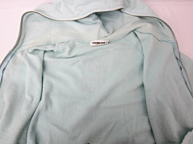 アベイシングエイプ A BATHING APE BABY MILO パーカー 水色 ライト