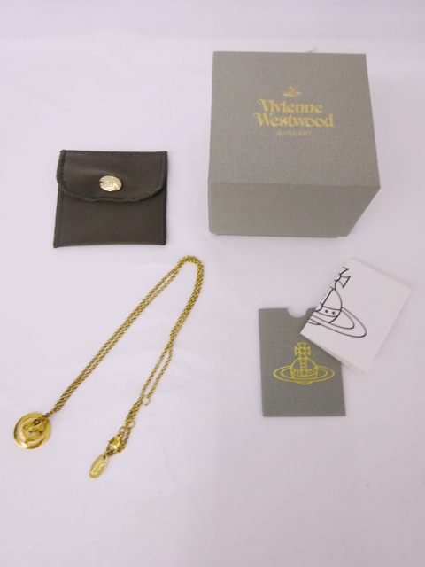 ヴィヴィアンウエストウッド Vivienne Westwood スモールオーブ 