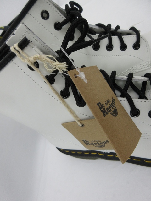 未使用品 ドクターマーチン DR.MARTENS 1460 8ホールブーツ 白