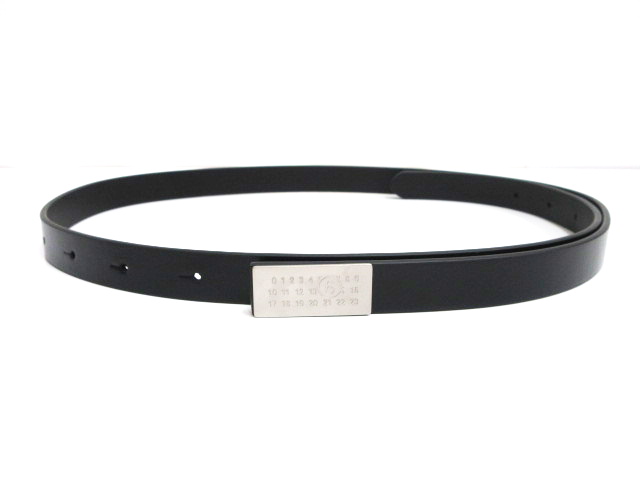 ☆MM6 Maison Margiela☆大人もOK！ロゴ入りベルト 黒 ☆MM6 Maison Margiela☆大人もOK！ロゴ入りベルト 黒 MM6 Maison