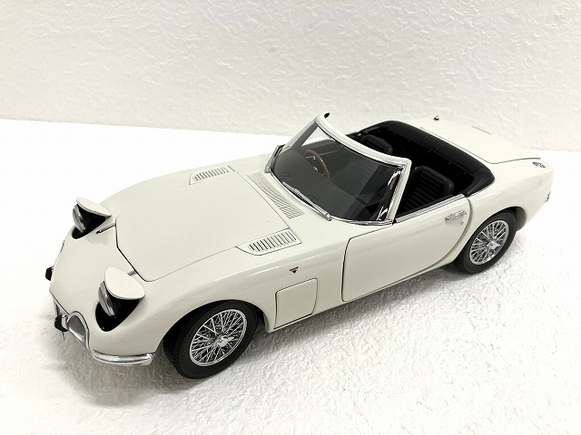 オートアート AUTOart MILLENNIUM トヨタ 2000GT カブリオレ ミニカー 