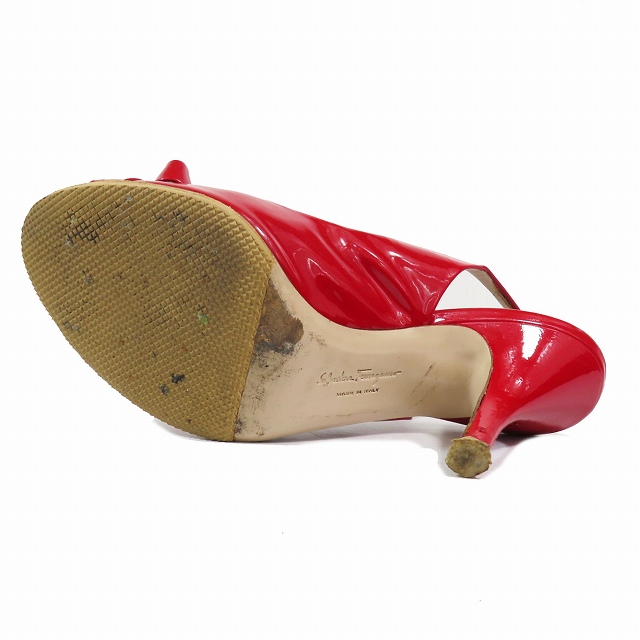 レディース Salvatore Ferragamo エナメルリボンサンダル サルヴァトーレフェラガモ Salvatore Ferragamo サンダル リボン