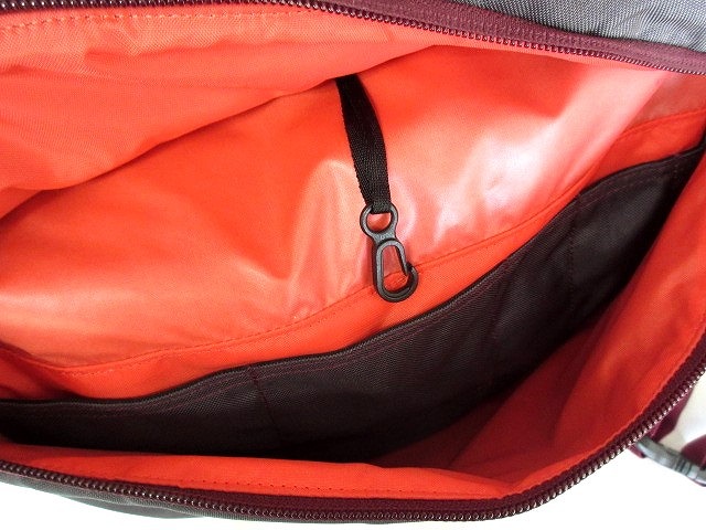 Arc'teryx オレンジ メッセンジャーバッグ Arc'teryx オレンジ メッセンジャーバッグ Arc'teryx オレンジ