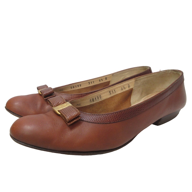 サルヴァトーレフェラガモ Salvatore Ferragamo ヴァラ パンプス 