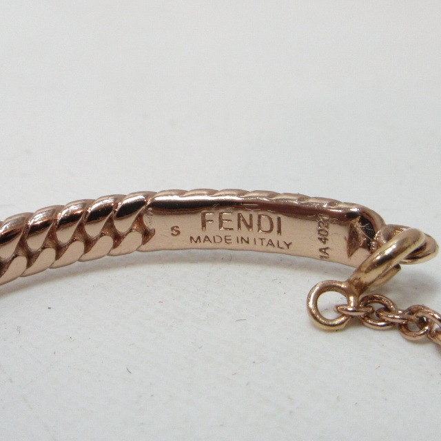 プレゼント　Fendi バングル　ブレスレット　レディース FENDI フェンディ ブレスレット MEDIUM BANGLE BAGUETTE